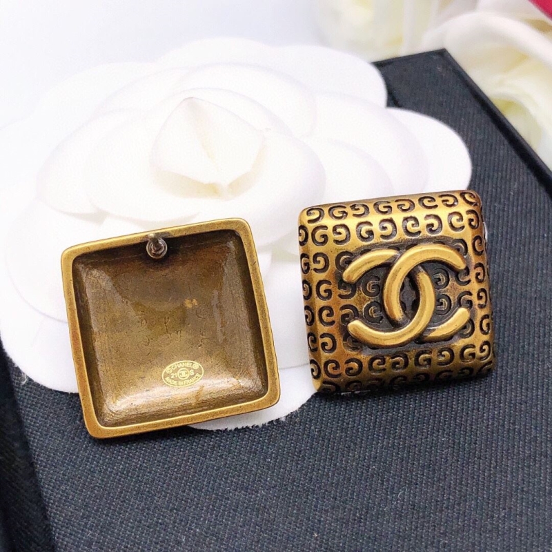 Ch**el earrings